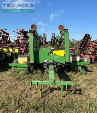 Сеялка пропашная механическая John Deere 7000 - 16 рядная. foto 3