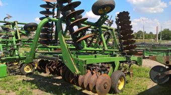 Дисковая борона John Deere 230-6,6м foto 3