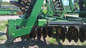 Дисковая борона John Deere 230-6,6м foto 9