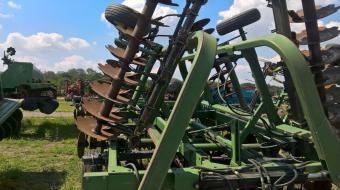 Дисковая борона John Deere 230-6,6м foto 17