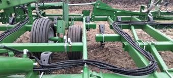 Посевной комплекс John Deere 730 — 10,9 м с высевающим баком  John Deere 1910, 2013 г.в foto 35