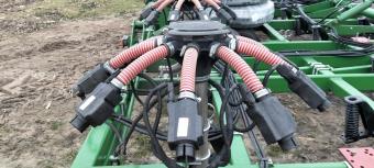 Посевной комплекс John Deere 730 — 10,9 м с высевающим баком  John Deere 1910, 2013 г.в foto 51