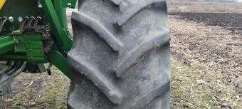 Посевной комплекс John Deere 730 — 10,9 м с высевающим баком  John Deere 1910, 2013 г.в foto 4