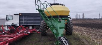 Посевной комплекс John Deere 730 — 10,9 м с высевающим баком  John Deere 1910, 2013 г.в foto 41