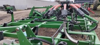 Посевной комплекс John Deere 730 — 10,9 м с высевающим баком  John Deere 1910, 2013 г.в foto 36