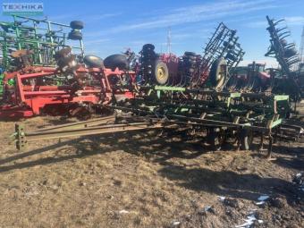 Культиватор John Deere 1010  8,2 м