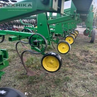 Пропашной культиватор John Deere 845 foto 4