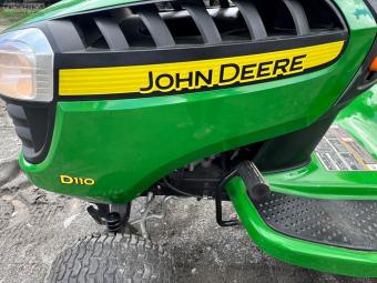 Газонокосилка John Deere D110 foto 16