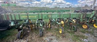 Культиватор просапний John Deere 8R foto 2