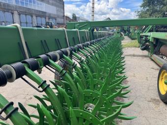 Ротационная борона John Deere 400 9,0 м foto 13