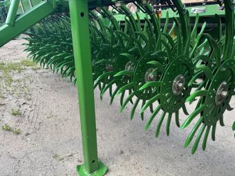 Ротационная борона John Deere 400 9,0 м foto 7