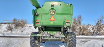 Комбайн John Deere S680 2014 г.в. foto 7