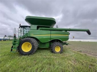 Комбайн John Deere S690 2016 г.в. foto 6