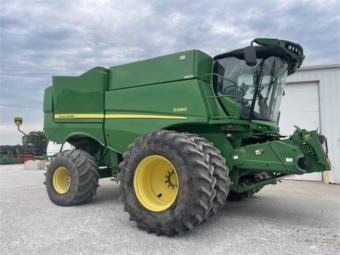 Комбайн John Deere S680 2015 г.в.