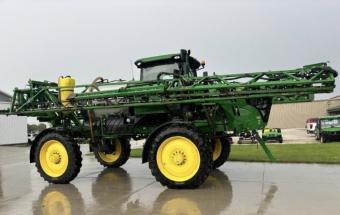 Опрыскиватель John Deere R4038 2017 г.в.