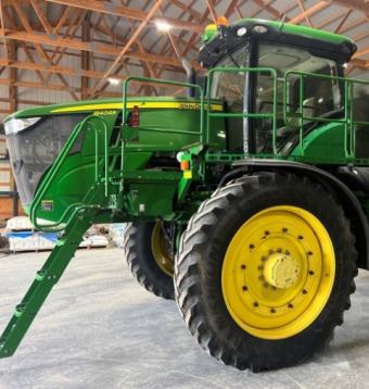 Опрыскиватель John Deere R4045 2015 г.в.