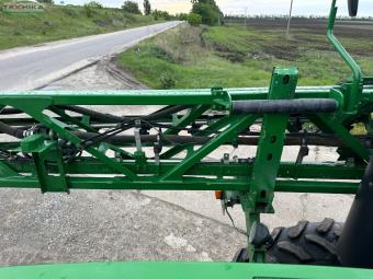 Опрыскиватель John Deere R4038 2014 г.в. foto 37