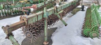 Ротационная борона John Deere 400 9,0 м foto 11