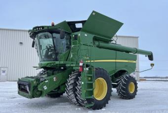 Комбайн John Deere S680 2013 г.в.