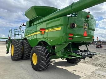 Комбайн John Deere S680 2013 г.в. foto 6