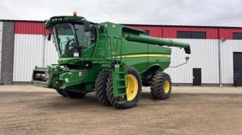 Комбайн John Deere S680 2013 г.в.