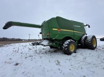 Комбайн John Deere S690 2012 г.в. foto 5