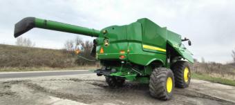 Комбайн John Deere S690 2014 г.в. foto 10