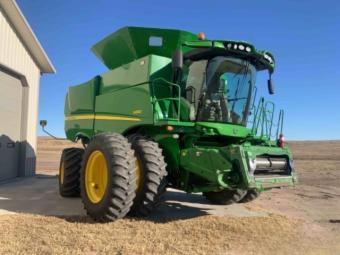 Комбайн John Deere S680 2012 г.в.