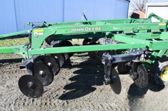 Дисковый глубокорыхлитель John Deere 2700  на 7 стоек foto 14