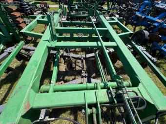 Дисковый глубокорыхлитель John Deere 2700 на 7 стоек foto 6