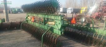 Ротационная борона John Deere 400 9,1 м foto 4