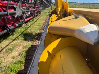 Жатка  NEW HOLLAND 740CF SuperFlex foto 3