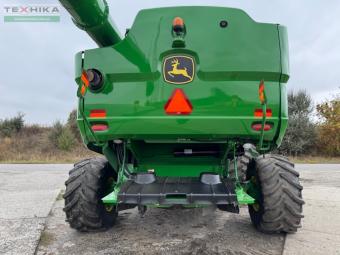 Комбайн John Deere S680 2012 г.в. foto 3