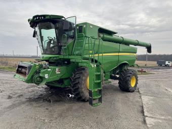 Комбайн John Deere S680 2015 г.в.