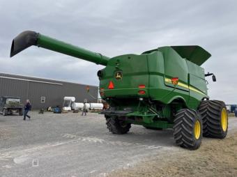 Комбайн John Deere S680 2015 г.в. foto 3