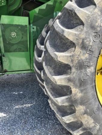 Комбайн John Deere S680 2013 г.в. foto 9