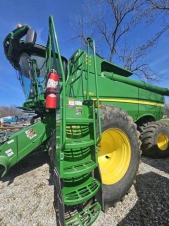 Комбайн John Deere S680 2017 г.в. foto 3