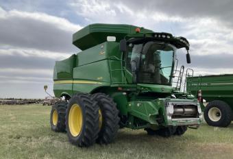 Комбайн John Deere S670 2012 г.в.