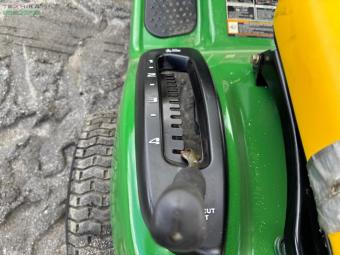 Газонокосилка John Deere LA120 foto 15