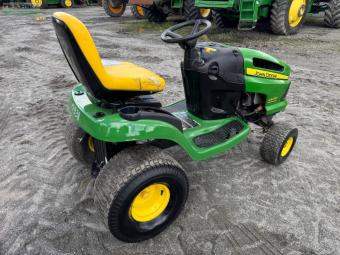 Газонокосилка John Deere LA120 foto 6