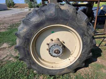 Кастратор Hagie 8200 foto 13