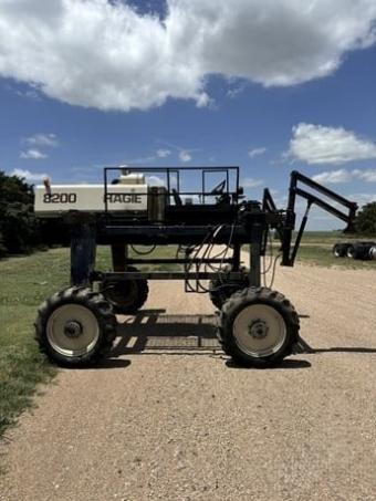 Кастратор Hagie 8200 foto 6