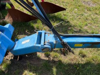 Плуг оборотный 8 корпусный (7+1) LEMKEN Euro Diamant 10 foto 17
