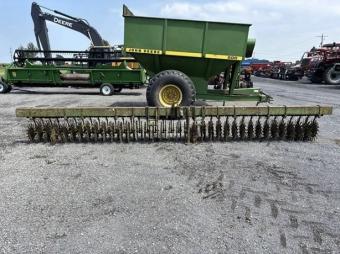 Ротационная борона John Deere 400 - 6,1 м foto 4