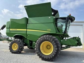 Комбайн John Deere S690 2014 г.в.