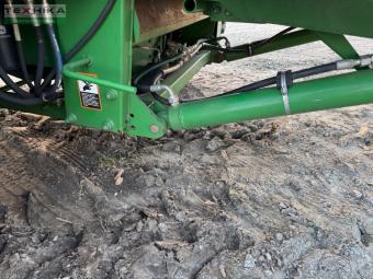 Комбайн John Deere S680 2014 г.в. foto 10