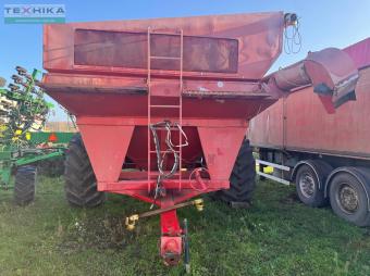 Бункер-перегрузчик EZ-Trail 860.