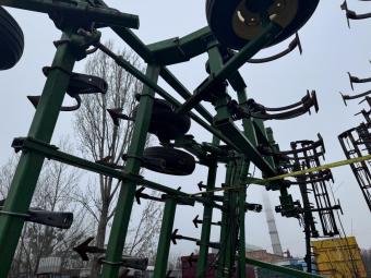 Культиватор John Deere 2210 13,5 м foto 8