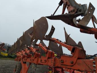 Плуг напівначіпний KUHN MULTI-LEADER 7+1 корпусів 2013 р.в. foto 10